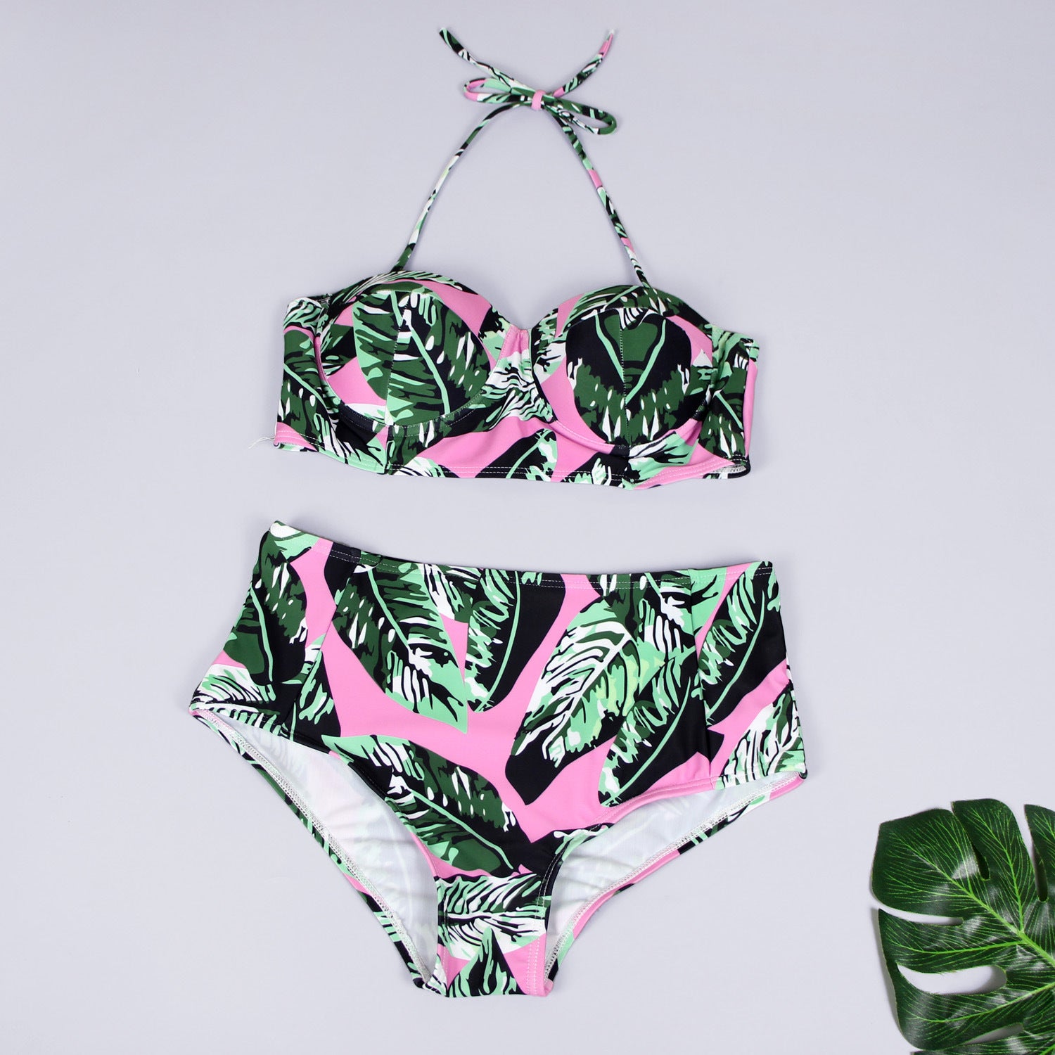 Women’s Fashion Print Split Swimsuit – Sexy Bikini for Beach, Pool, and Summer Vacations