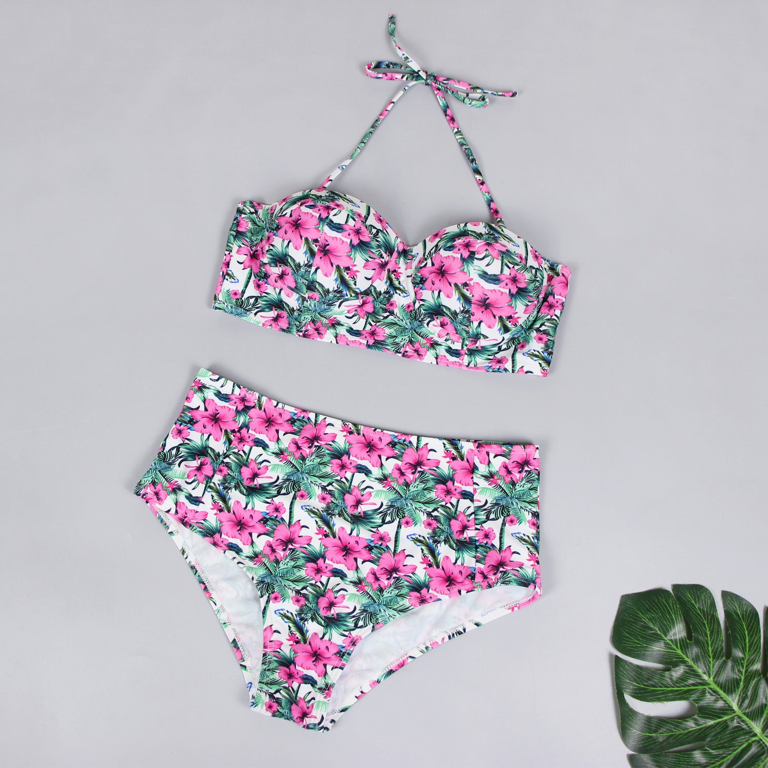 Women’s Fashion Print Split Swimsuit – Sexy Bikini for Beach, Pool, and Summer Vacations