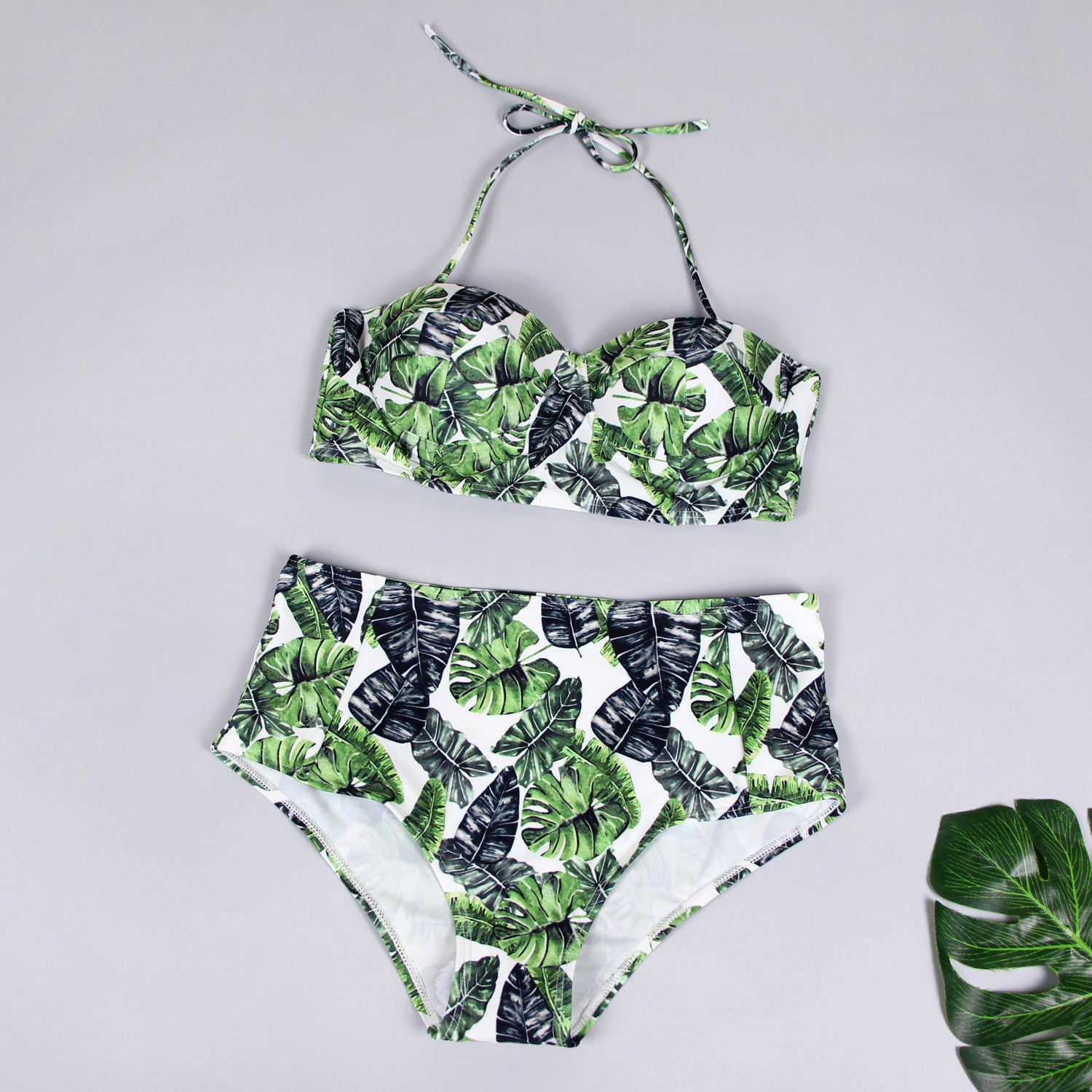 Women’s Fashion Print Split Swimsuit – Sexy Bikini for Beach, Pool, and Summer Vacations